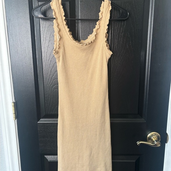 ‼️Price Drop‼️End of Summer Sale‼️ Vero Moda Tan Ribbed Dress XS - Picture 1 of 5